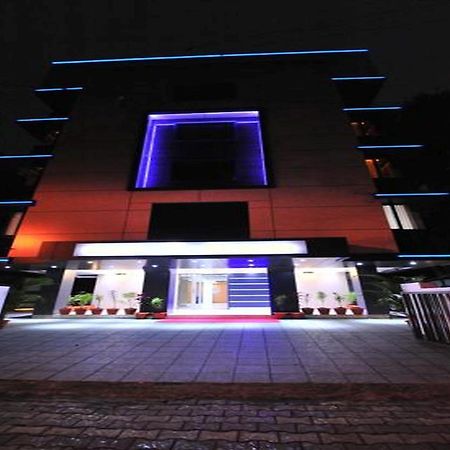 Hotel The Moneta Near Fc College Pune Exterior photo