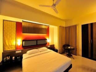Hotel The Moneta Near Fc College Pune Exterior photo
